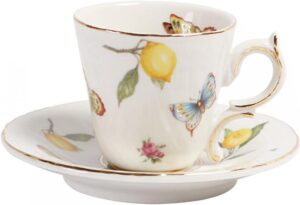 Sizikato Conjunto de xícara e pires de porcelana com acabamento dourado, mini xícara de café expresso de 85 g, padrão de limão e borboleta